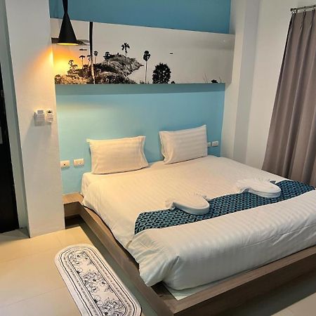 Hotel The Journey Patong New Екстер'єр фото