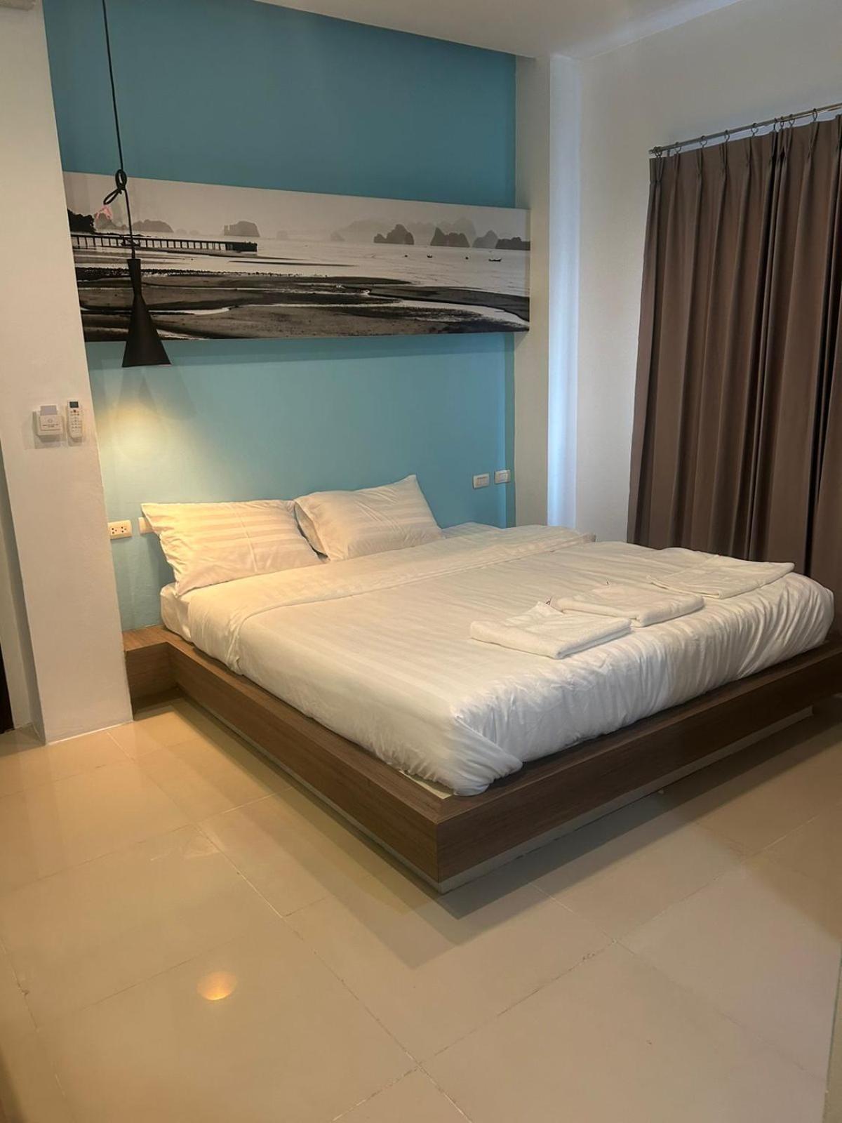 Hotel The Journey Patong New Екстер'єр фото