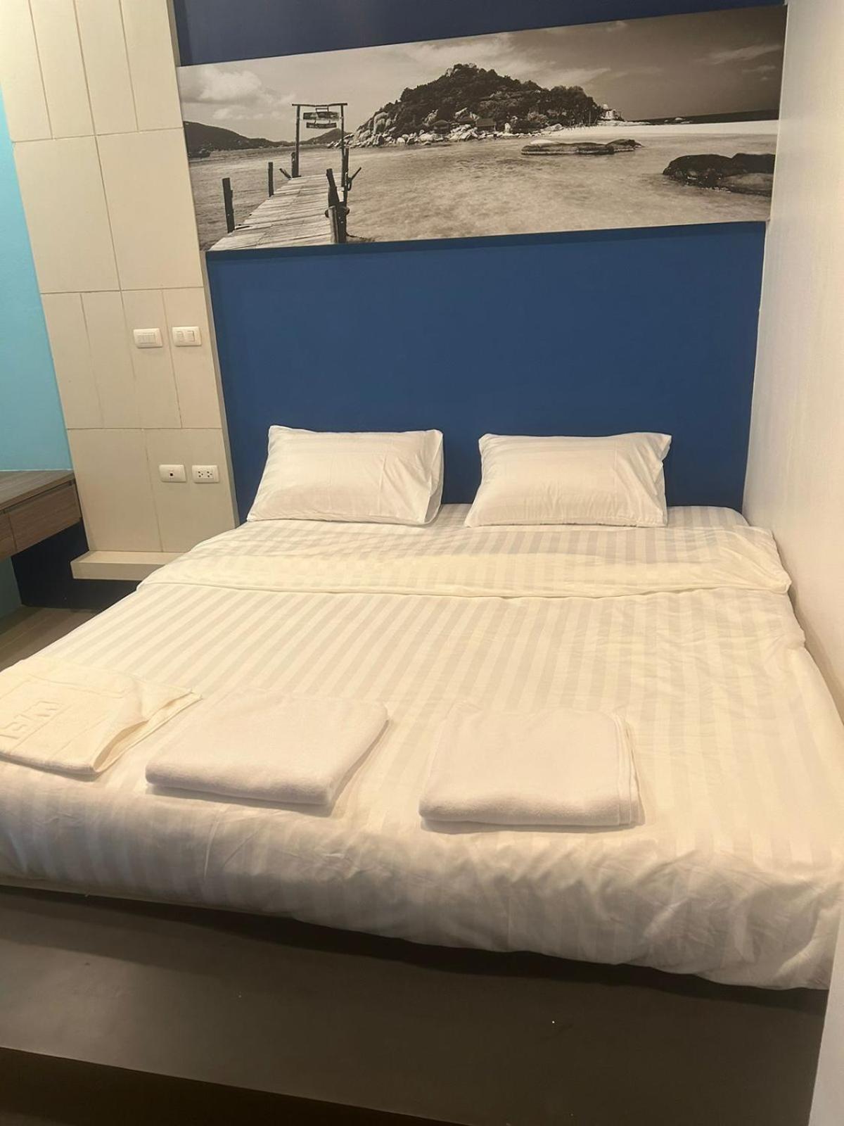 Hotel The Journey Patong New Екстер'єр фото