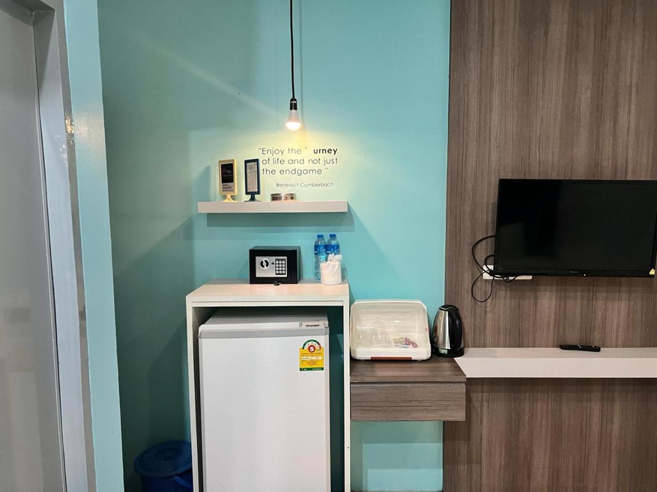 Hotel The Journey Patong New Екстер'єр фото