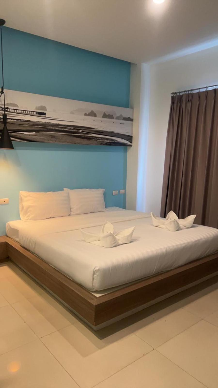 Hotel The Journey Patong New Екстер'єр фото