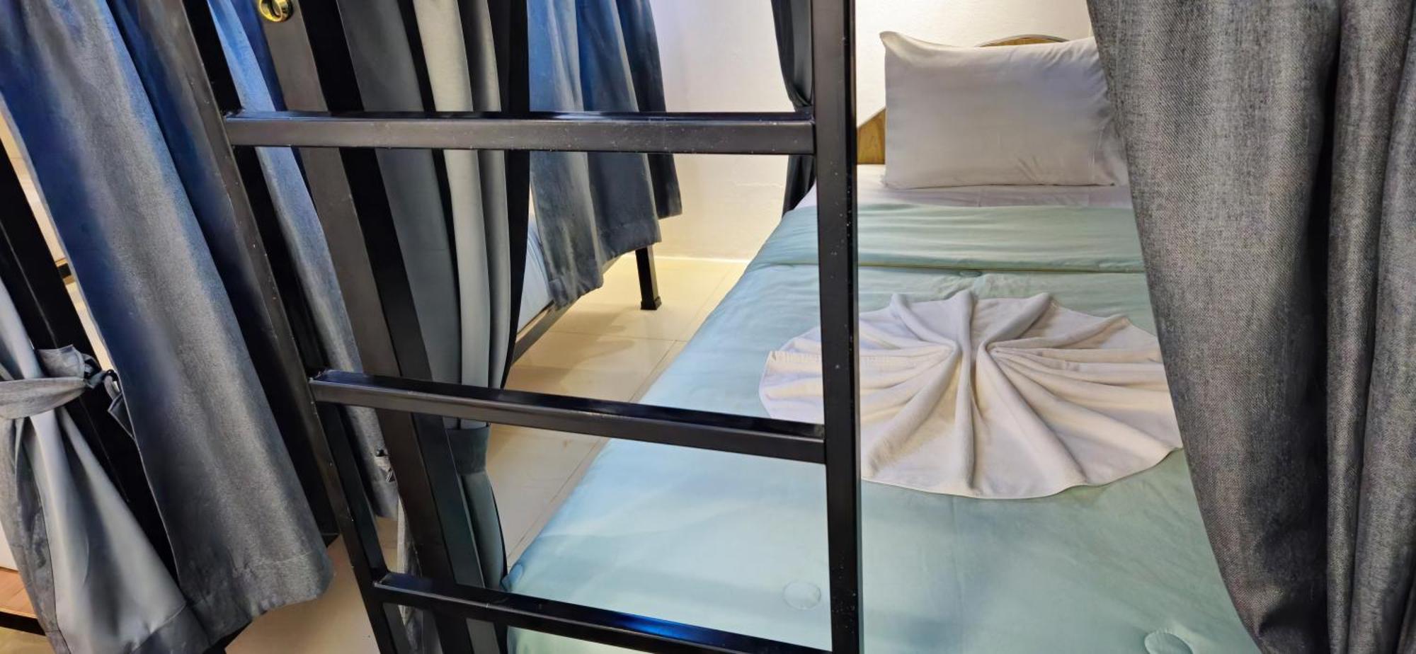 Hotel The Journey Patong New Екстер'єр фото