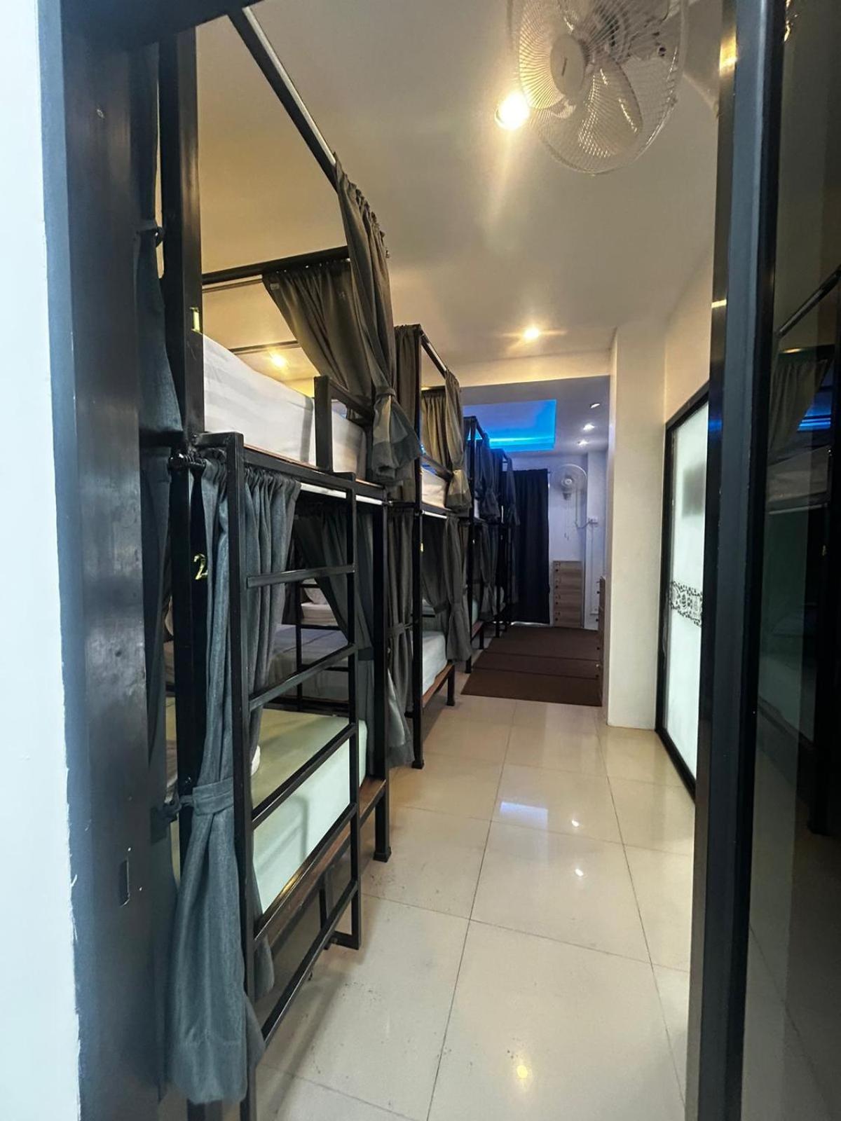 Hotel The Journey Patong New Екстер'єр фото