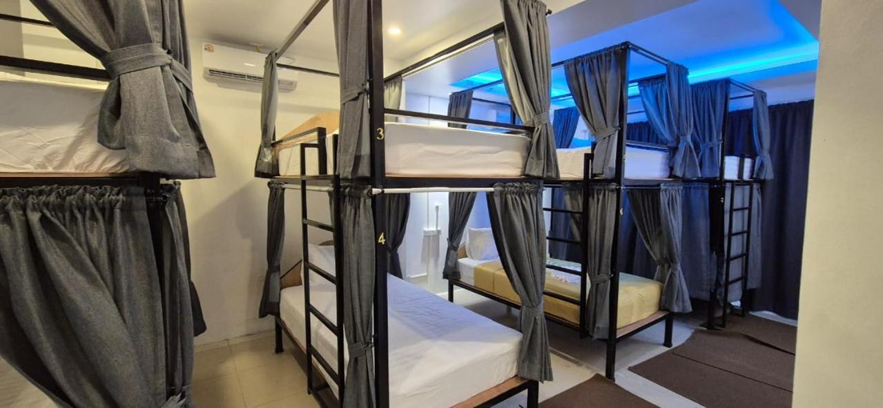 Hotel The Journey Patong New Екстер'єр фото